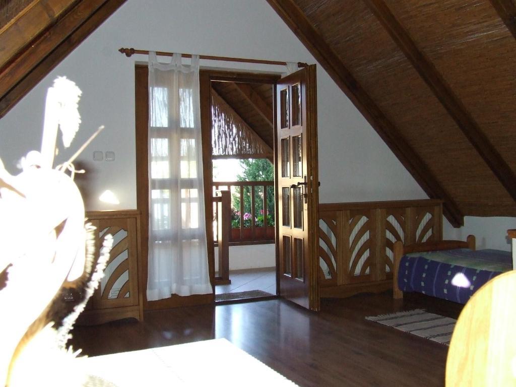 Csato Vendeghaz Hotel Tihany Bilik gambar
